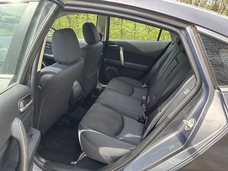 Mazda 6 1.8 Elegance - fotka 18 z 28