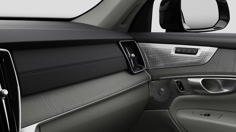 Volvo XC90 (2026) T8 AWD Plug-in DARK ULTRA 7 - fotka 10 z 11