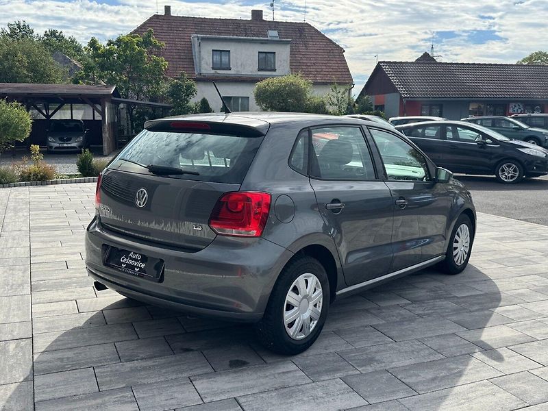 Volkswagen Polo (2011) Comfortline 1,4i 16V 63 Kw - fotka 5 z 28