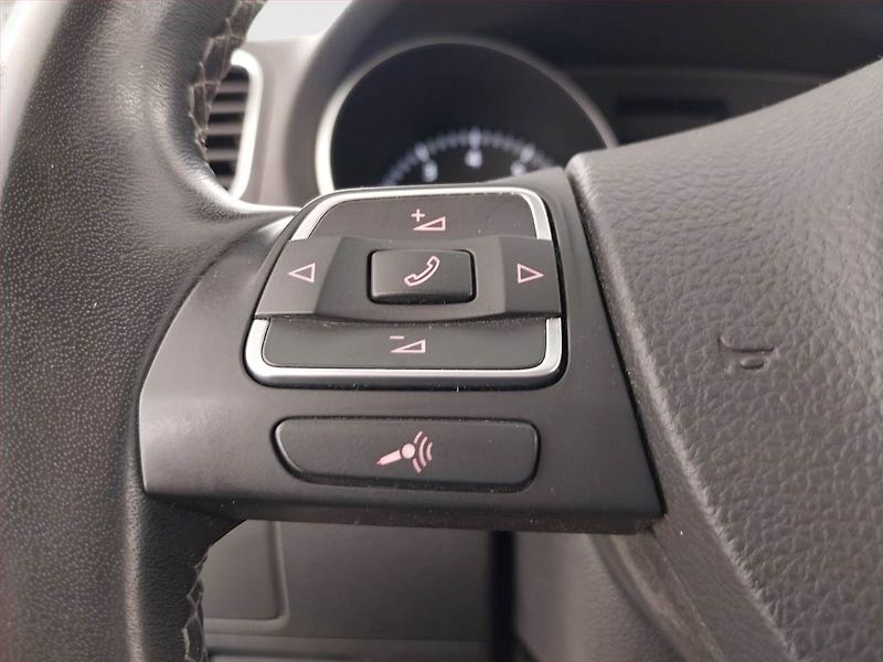 Volkswagen Golf (2011) Comfortline 1.2 TSI - fotka 18 z 20