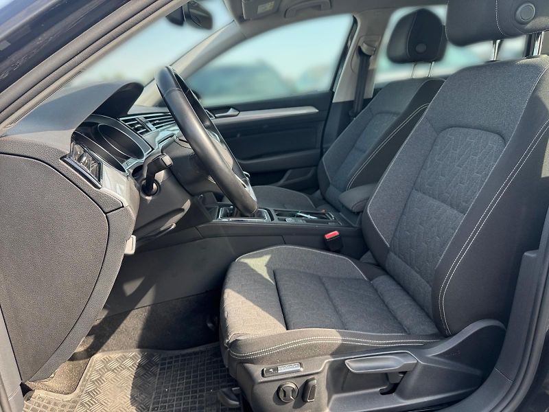 Volkswagen Passat Variant (2022) BUSINESS EVO 1.5TSI 110kW CZ  - fotka 7 z 11
