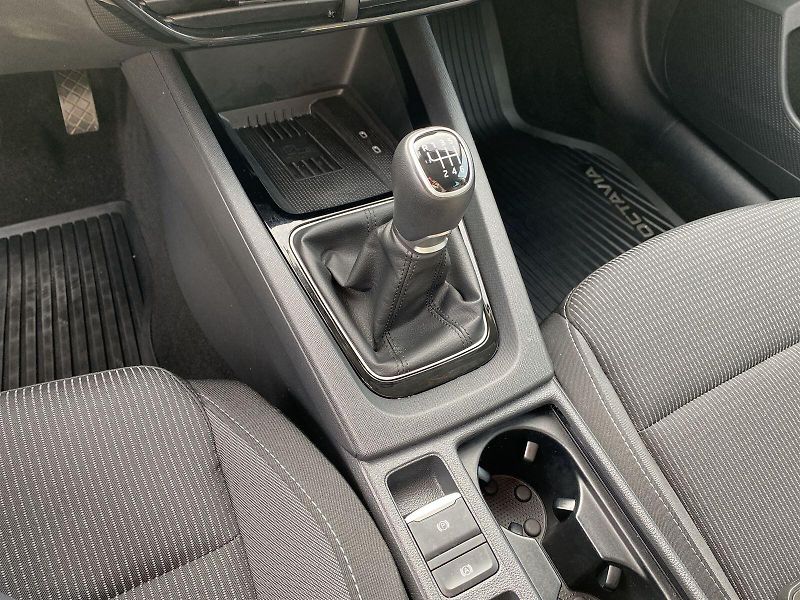 Škoda Octavia (2024) 1.5 TSI Selection - fotka 24 z 31