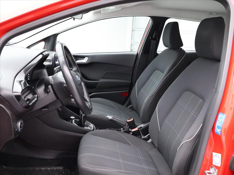 Ford Fiesta 1,1 i 63kW CZ Aut.klima DPH - fotka 11 z 33