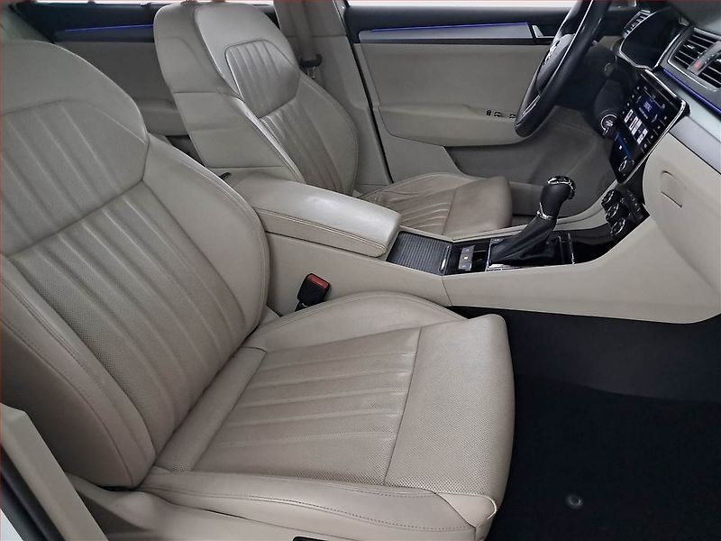 Škoda Superb (2019) 2.0 TDI, 4X4, Automat, Kůže - fotka 9 z 28