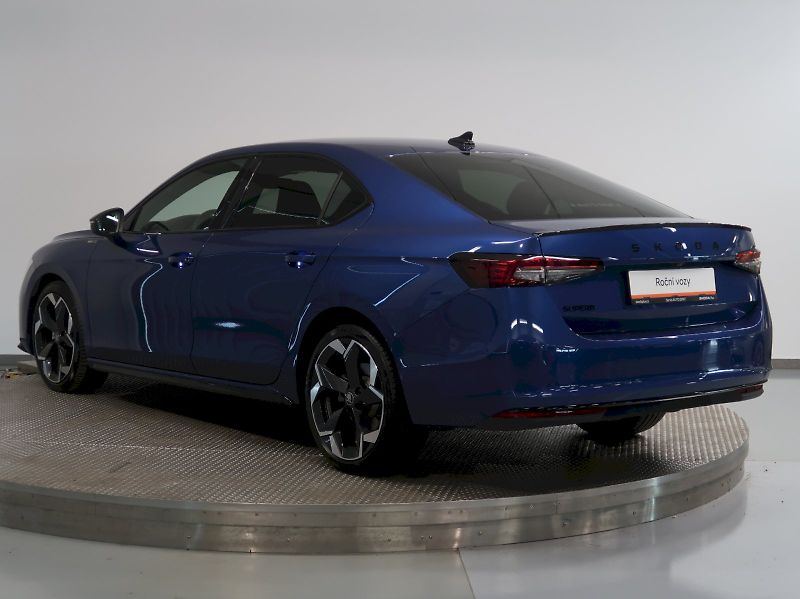 Škoda Superb (2025) SPORTLINE 2.0TDI 110KW DSG LED - fotka 7 z 47