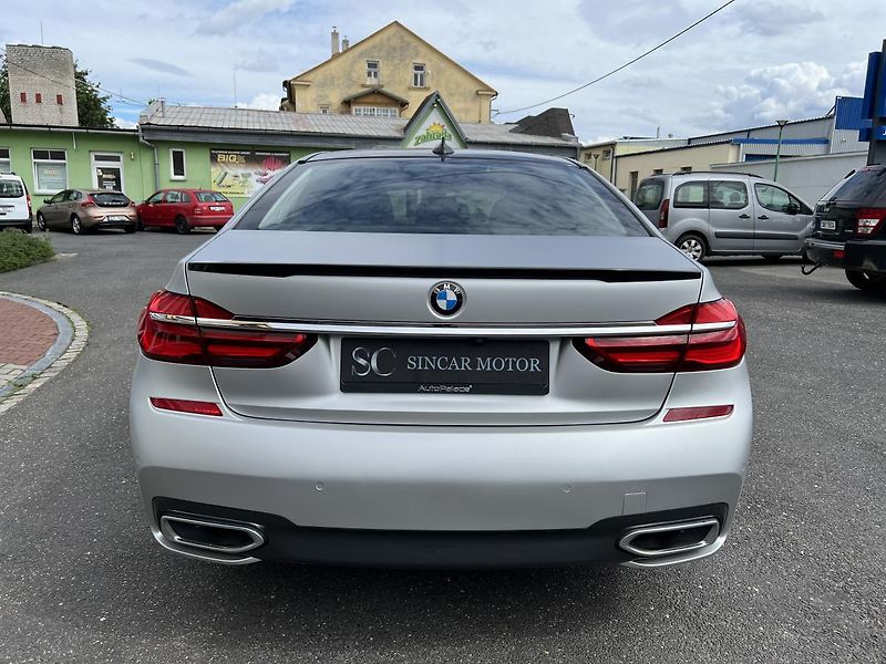 BMW Řada 7 (2017) 750d xDrive Laser Full  - fotka 5 z 39