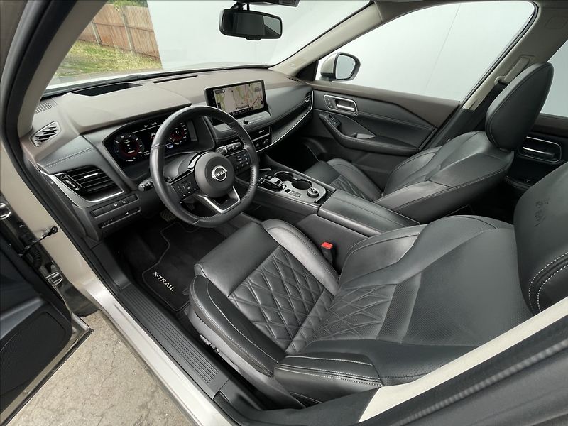 Nissan X-Trail 1,5 e-POWER e-FORCE AWD TEKNA+ - fotka 5 z 24