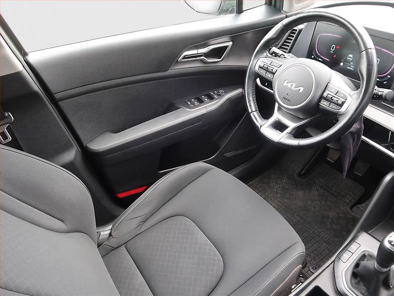 Kia Sportage (2022) 1.6 T-GDI - fotka 7 z 18