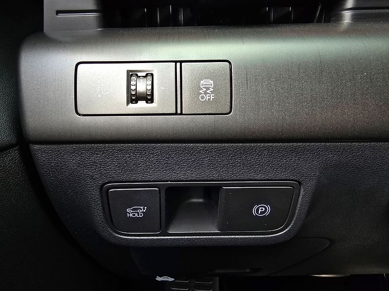 Hyundai Kona EV 64,8kWh NLine Style Premium - fotka 16 z 31