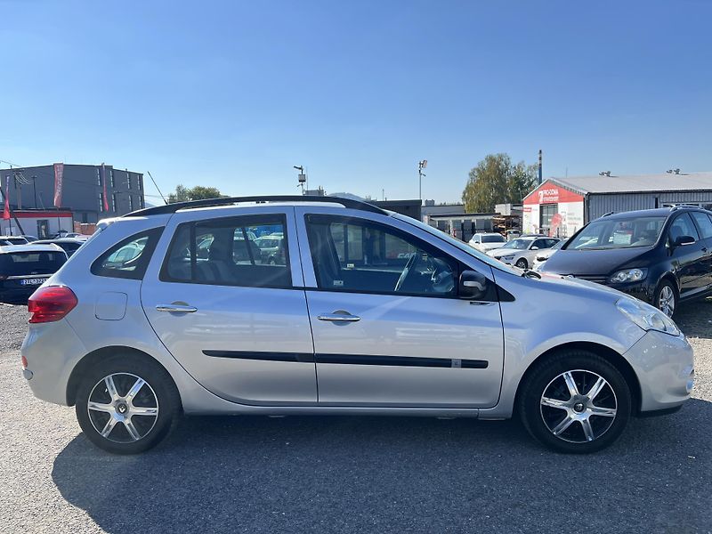 Renault Clio 1.2i 16v KLIMA KOUPENO V ČR - fotka 8 z 34