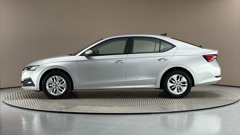 Škoda Octavia 2.0 TDI DSG Ambition - fotka 4 z 24