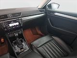 Škoda Superb (2016) Style 2.0 TDI, Automat, Kůže - náhled 8
