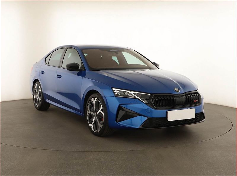 Škoda Octavia (2025) RS 2.0 TSI, RS 2.0TSI, KEYLESS - fotka 1 z 21