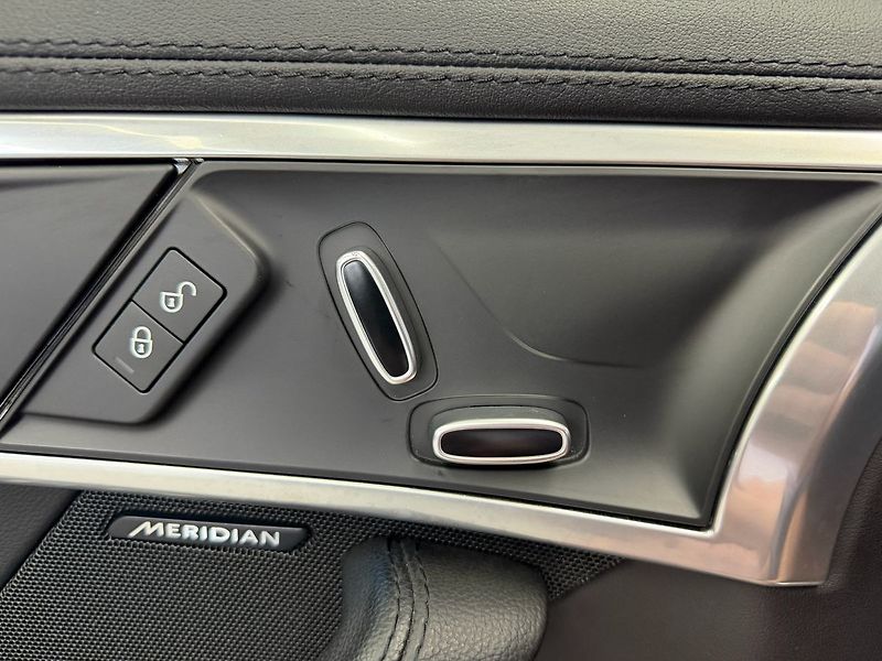 Jaguar F-Type V6 250KW 8AT COUPE, MERIDIAN, - fotka 20 z 23