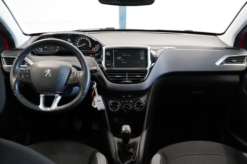 Peugeot 208 - fotka 5 z 6