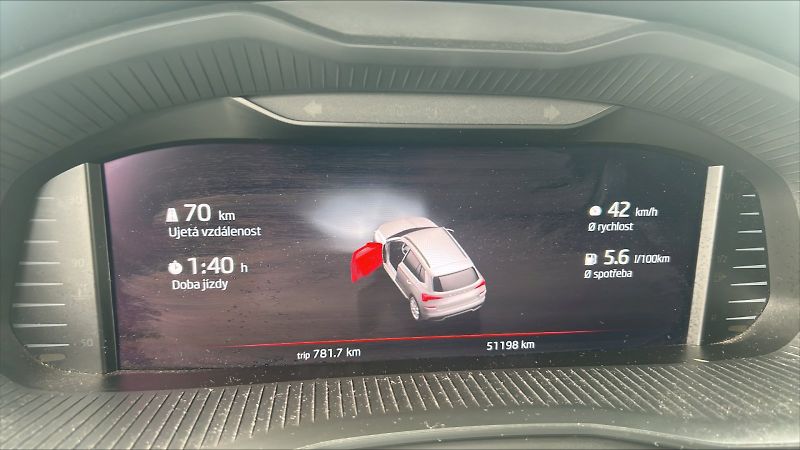 Škoda Kamiq (2023) Monte Carlo 1,5 TSI 110 kW  7 - fotka 21 z 32
