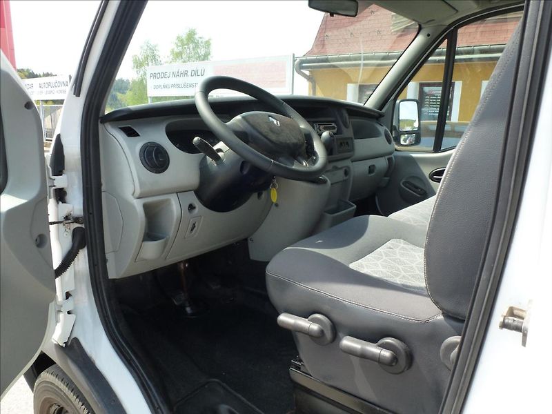 Renault Master 2,5 DCI Valník  150 - fotka 19 z 49