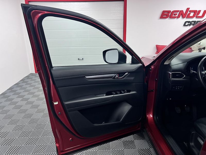 Mazda CX-5 2.0i 121 kW 2022 Manuál  - fotka 12 z 38