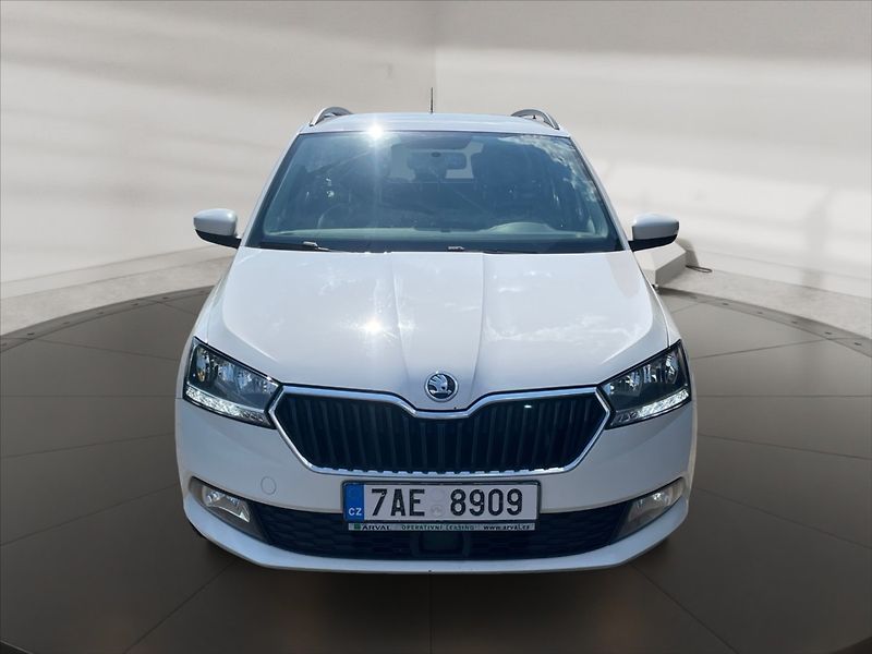 Škoda Fabia 1,0 TSI Ambition - fotka 2 z 11