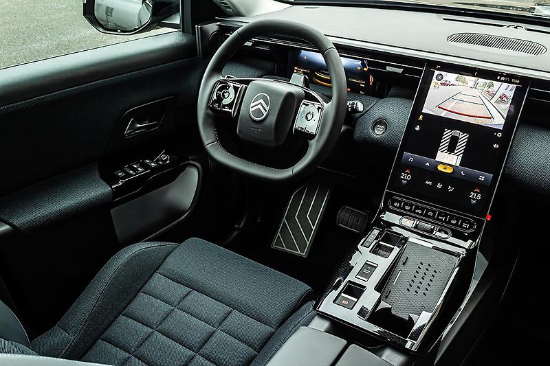 Citroën C5 Aircross (2026) 1,2 PLUS Hybrid 145k Automat - fotka 11 z 17