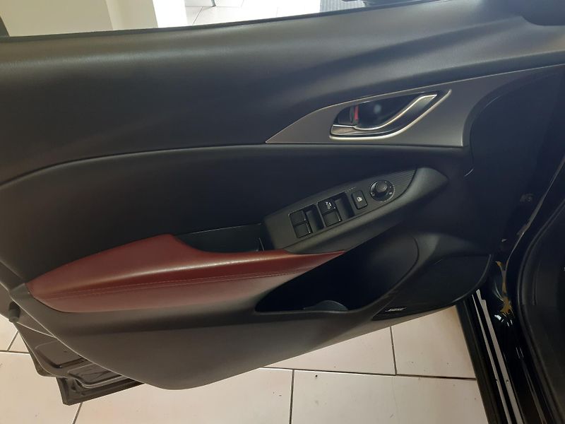 Mazda CX-3 2.0 i 4x4 NAVI LED AUTOMAT     - fotka 23 z 34