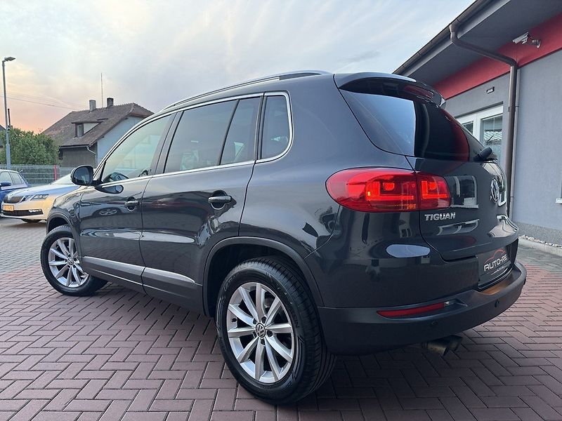 Volkswagen Tiguan (2015) 1.4TSi 92kW Lounge Navi Kamera - fotka 3 z 49
