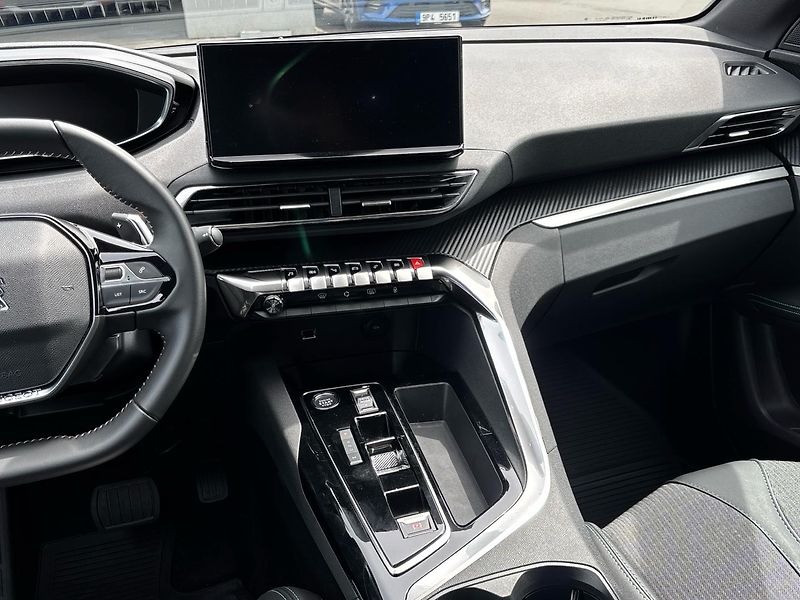 Peugeot 5008 Allure Pack - fotka 12 z 30