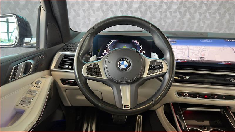 BMW X7 (2023) xDrive40i - fotka 15 z 24