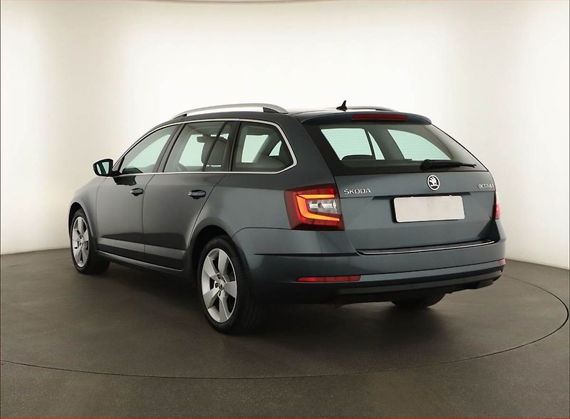Škoda Octavia (2017) Style 2.0 TDI, Navi, Tempomat - fotka 4 z 14