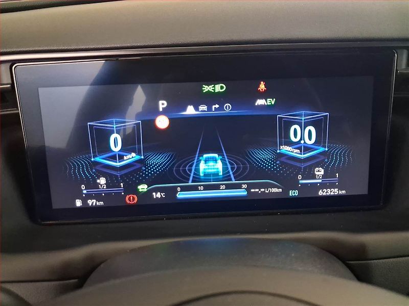 Hyundai Tucson (2024) N-Line 1.6 T-GDI HEV - fotka 11 z 17