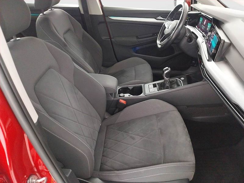 Volkswagen Golf (2021) Comfortline 2.0 TDI - fotka 9 z 20