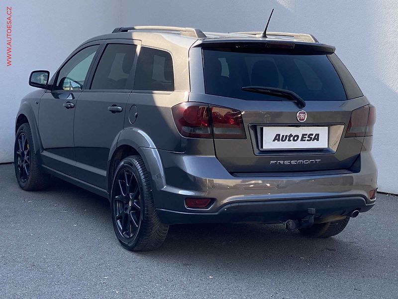 Fiat Freemont (2014) 2.0 MJet AWD, BlackCode, AT - fotka 6 z 18