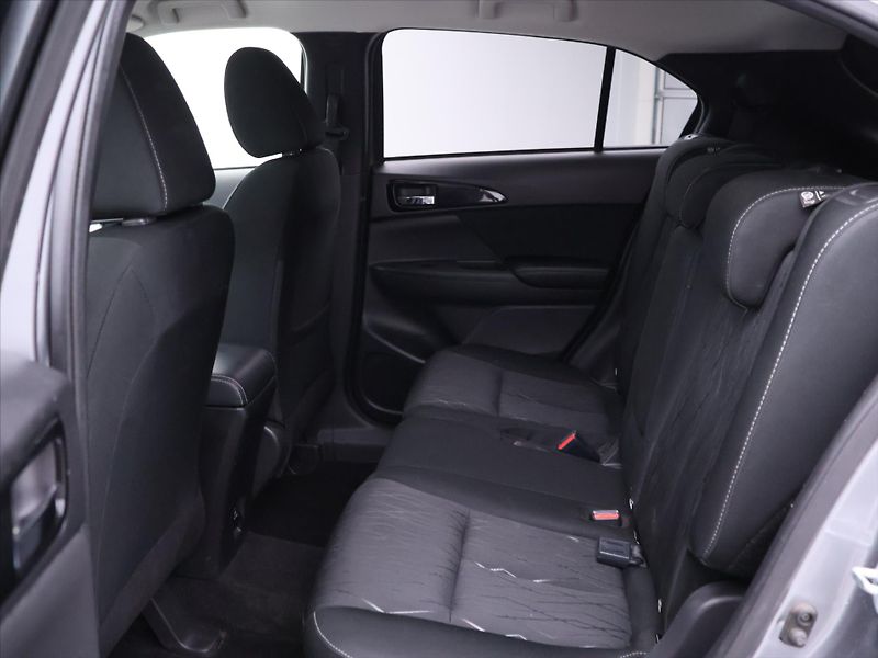 Mitsubishi Eclipse Cross 1,5 T-MIVEC 120kW Aut. 1Maj - fotka 14 z 31