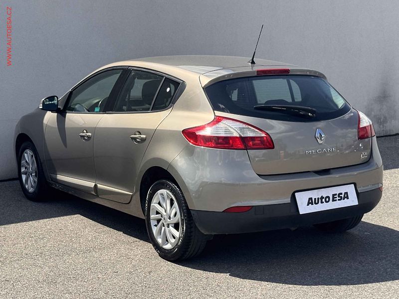 Renault Mégane (2013) 1.2 TCe, ČR, AC, temp. - fotka 4 z 13