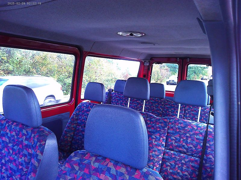 Mercedes-Benz Sprinter 208D, 58 kW, 9 míst, REZERVACE - fotka 20 z 23