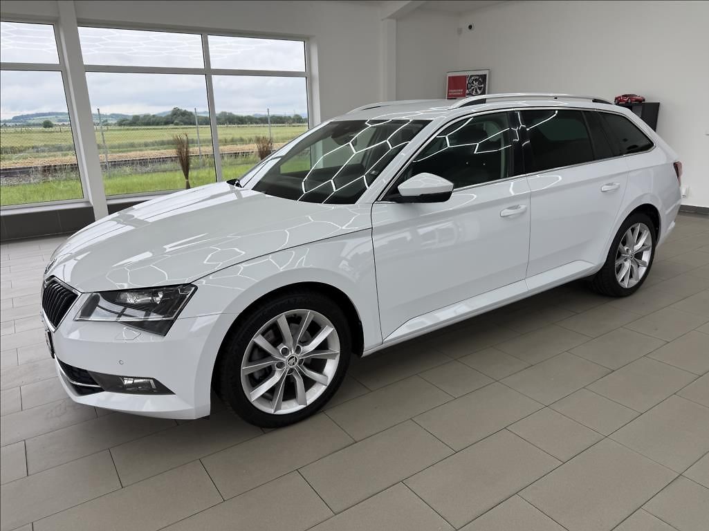 Škoda Superb 2,0 TDi, STYLE,NAVIGACE,kůže,