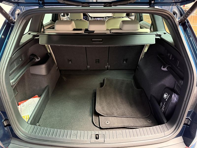 Škoda Kodiaq 2.0 TDI 147 kW L&K 4x4 DSG - fotka 13 z 15