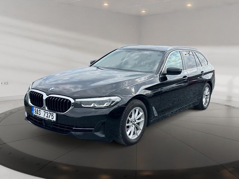 BMW Řada 5 (2023) xDRIVE 520d 140kW 4x4 CZ - fotka 1 z 11