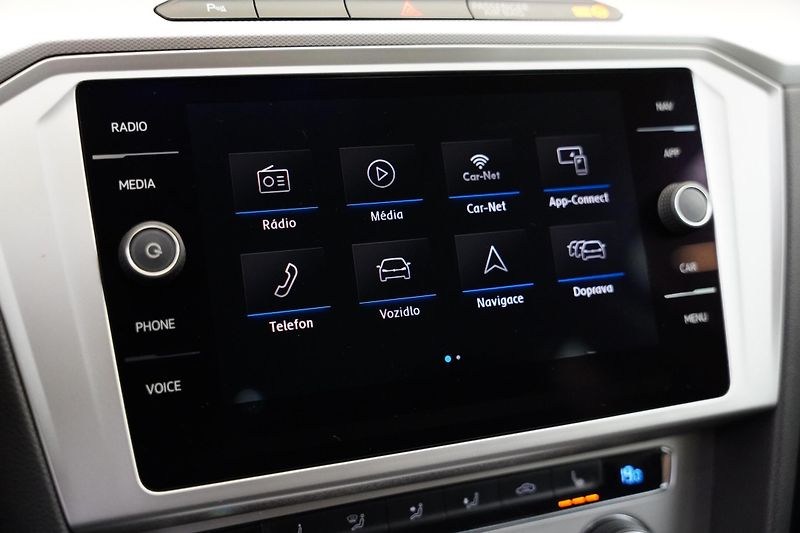 Volkswagen Passat - fotka 19 z 26