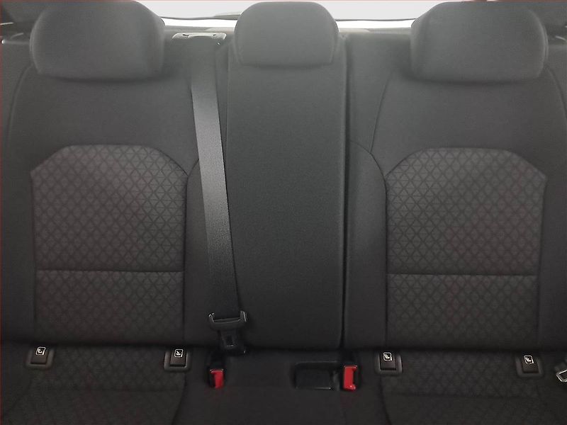 Kia Ceed (2022) 1.5 T-GDI, Serv.kniha - fotka 10 z 18