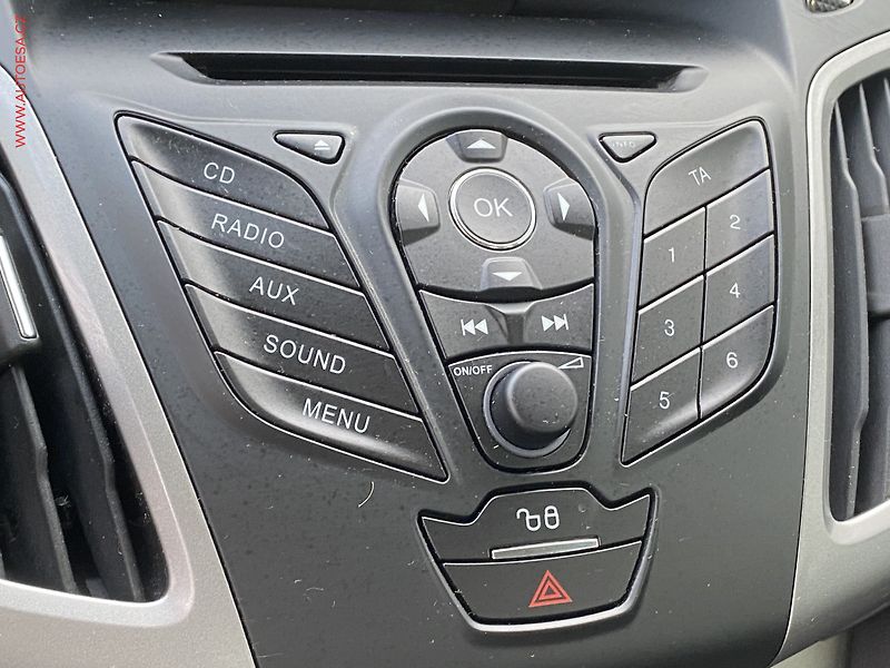 Ford Focus (2011) 1.6 Ti, Trend - fotka 14 z 15