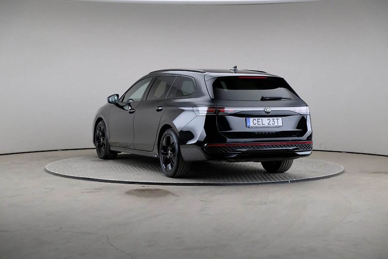 Volkswagen Passat TDI 4M R-Line DCC NezT IQ 360 - fotka 4 z 27
