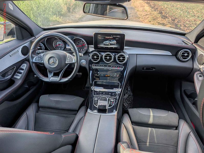 Mercedes-Benz Třídy C (2016) 3.0 V6 BiTurbo AMG C 43 - fotka 13 z 19