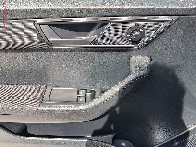 Škoda Fabia (2019) 1.0MPi, 2.maj,ČR, AC - fotka 11 z 16