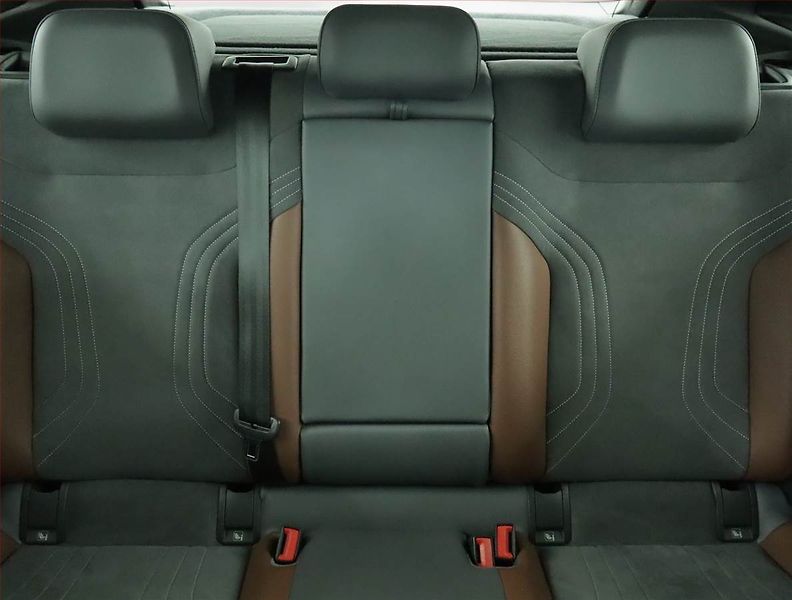 Volkswagen ID.4 (2021) 1st (82 kWh), SoH 76% - fotka 10 z 22