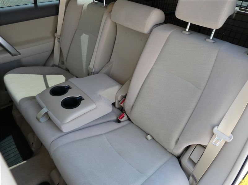Toyota Land Cruiser 2,8 D-4D 150kW 2Maj, ČR, DPH - fotka 16 z 41