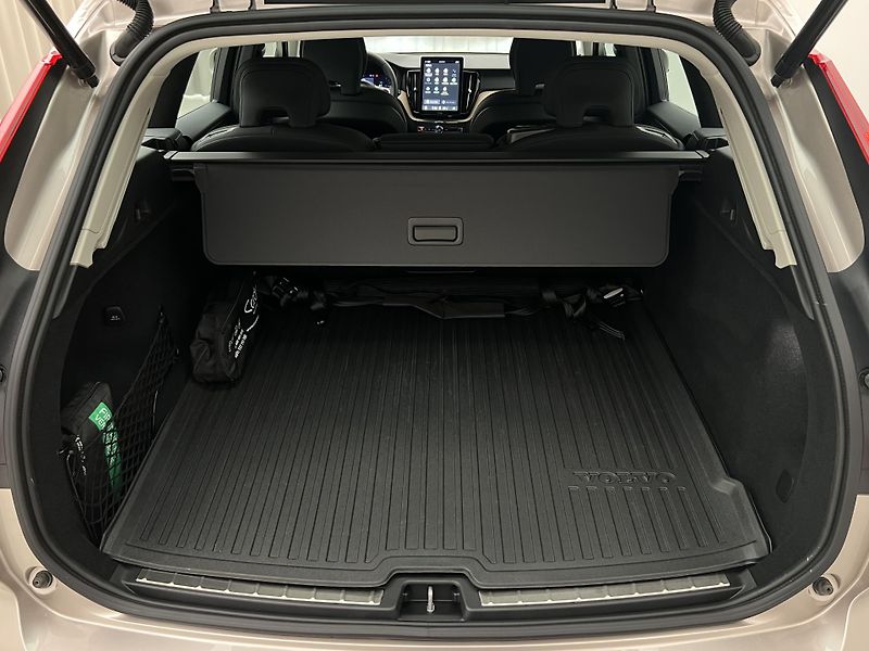 Volvo XC60 T6 AWD BRIGHT PLUS CZ 1.maj. - fotka 5 z 47
