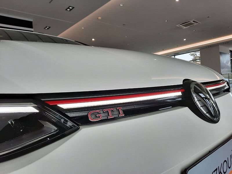 Volkswagen Golf (2024) GTI Clubsport 2.0 TSI (221kW/3 - fotka 23 z 26