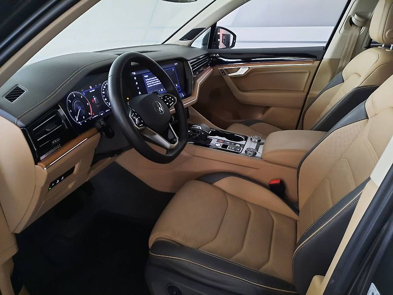 Volkswagen Touareg (2023) 3.0 TDI 4Motion (210kW286k) Ti - fotka 6 z 32