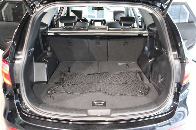 Hyundai Grand Santa Fe CRDi 4WD Premium 7Míst/Pano/Ta - fotka 28 z 34